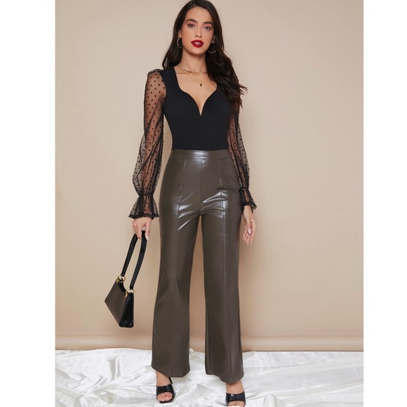 Deep V Sheer Sleeves Black Top - Picture 5 of 12